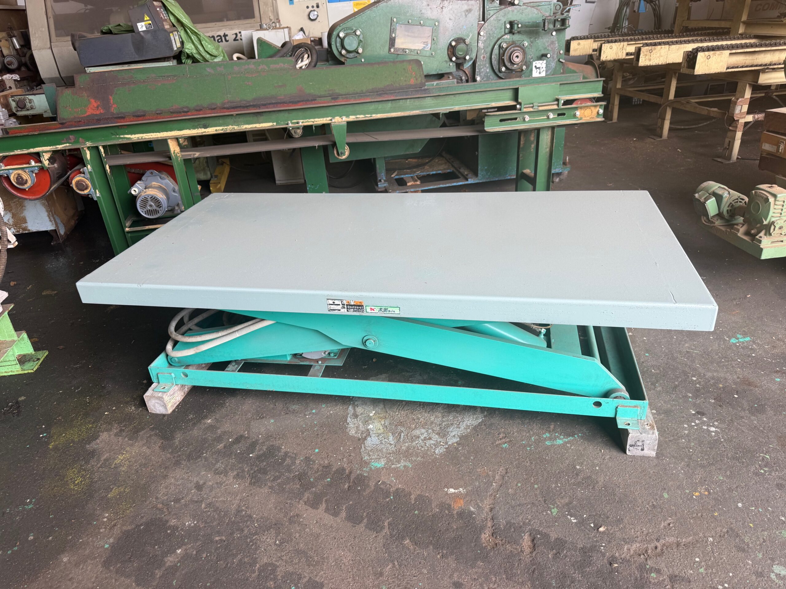 テーブルリフター